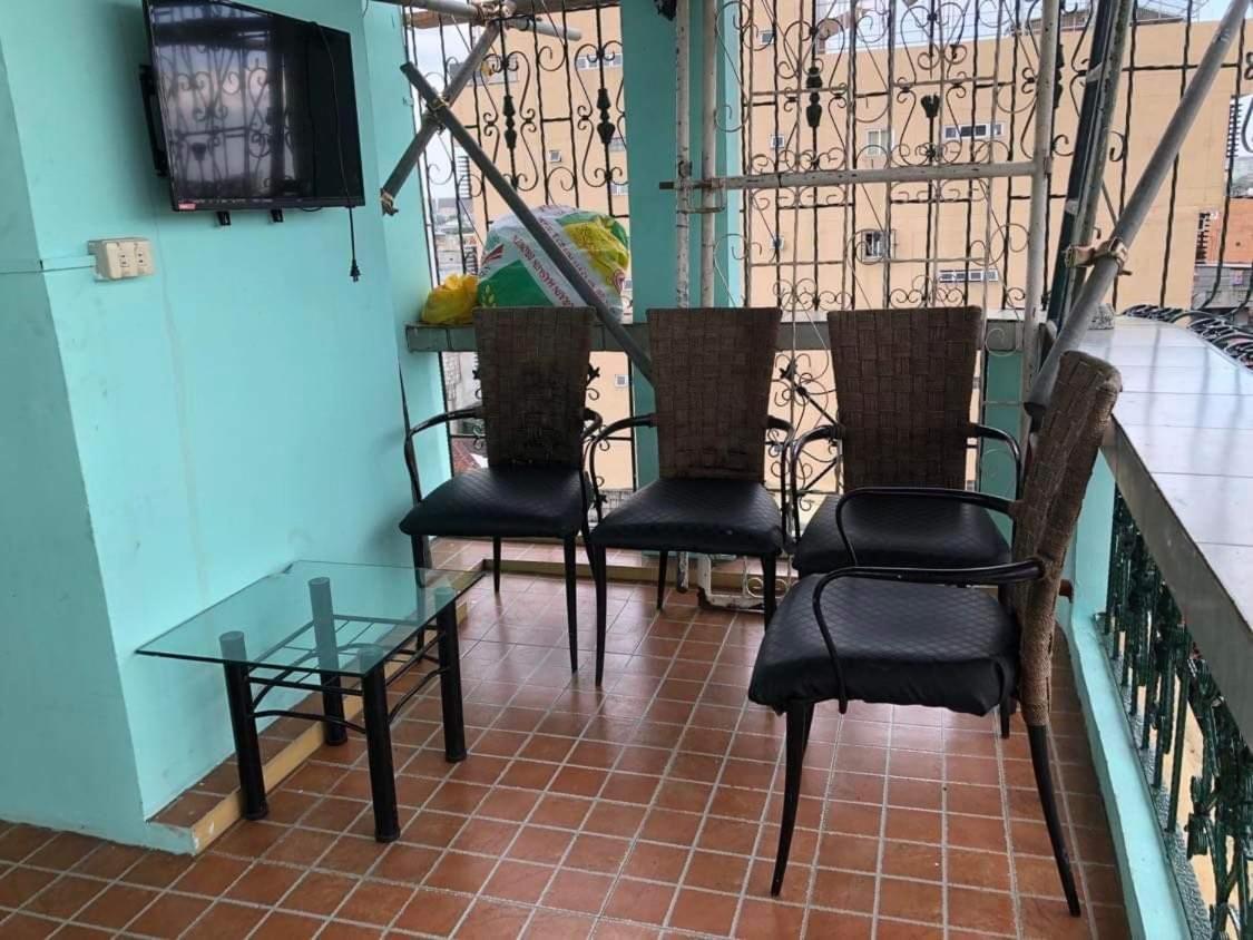 The Mansion - Backpackers Near Airport Apartment Manila Exterior photo