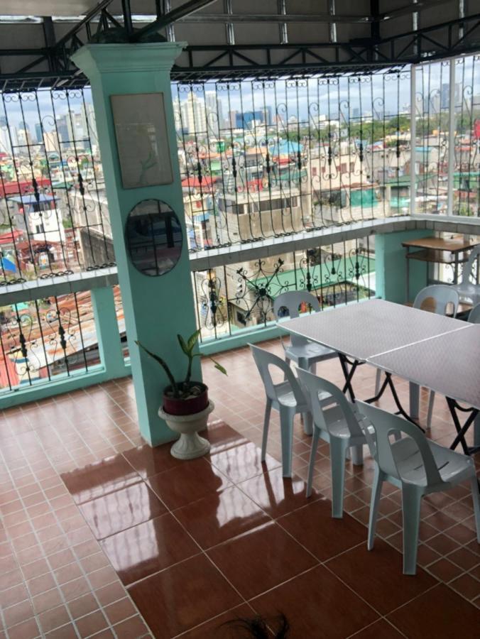 The Mansion - Backpackers Near Airport Apartment Manila Exterior photo