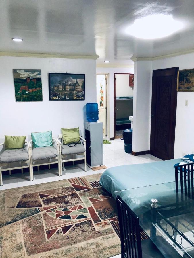 The Mansion - Backpackers Near Airport Apartment Manila Exterior photo