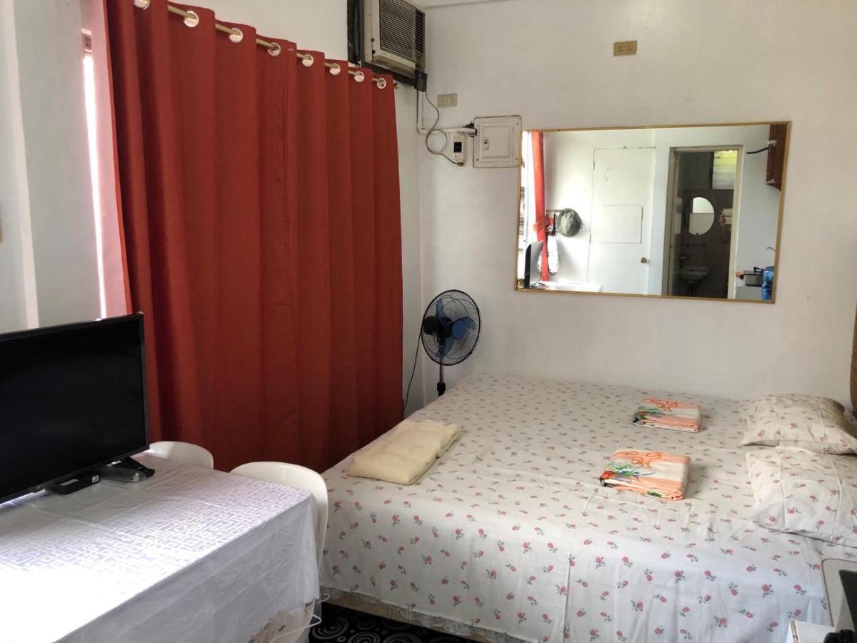 The Mansion - Backpackers Near Airport Apartment Manila Exterior photo