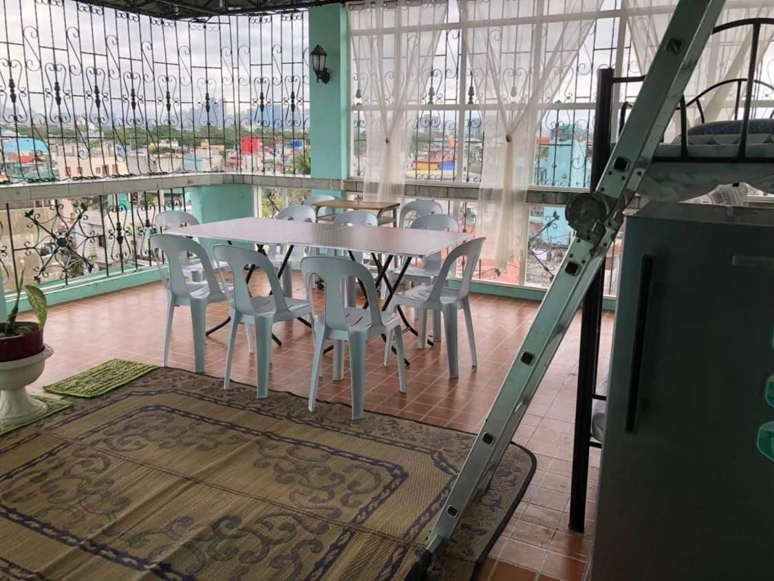 The Mansion - Backpackers Near Airport Apartment Manila Exterior photo