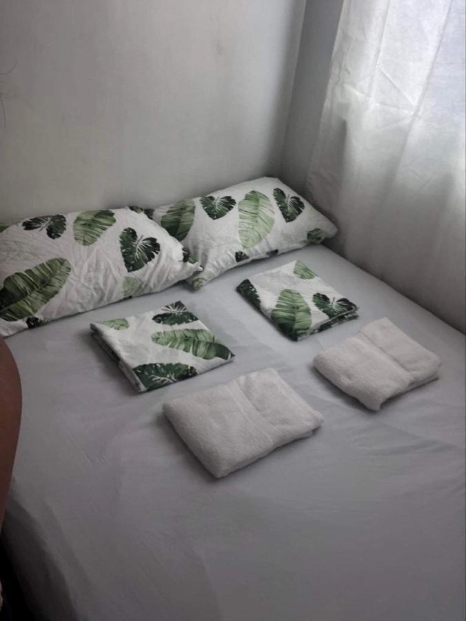 The Mansion - Backpackers Near Airport Apartment Manila Exterior photo