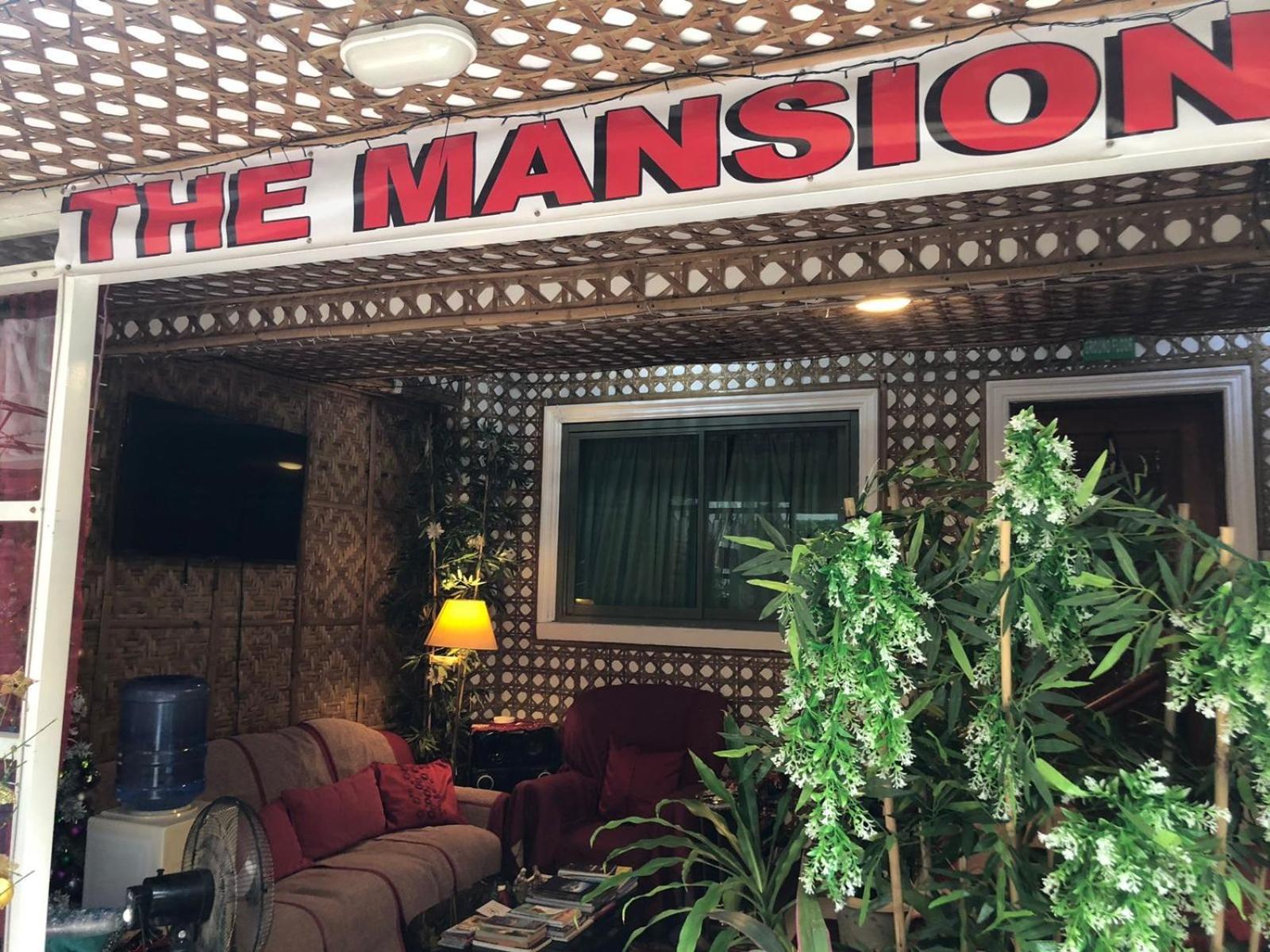 The Mansion - Backpackers Near Airport Apartment Manila Exterior photo